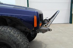 XJ Modular Stubby Stinger Winch Bumper | With Mini Wings